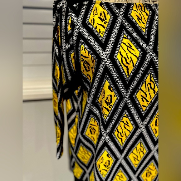 - Sunny Girl Dress Size 12 - Picture 4 of 9